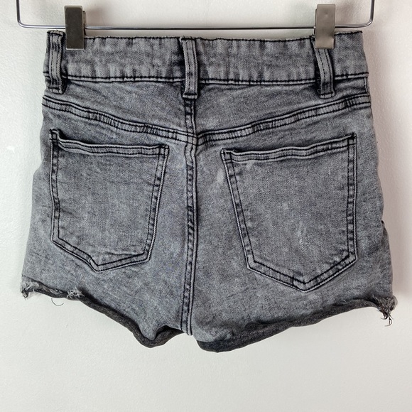 ✨3/$25✨ Refuge Denim High Rise Gray Jean Shorts - 0 - Picture 6 of 8